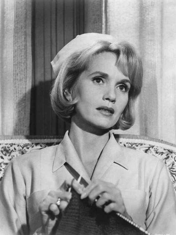 Eva_Marie_Saint_b07