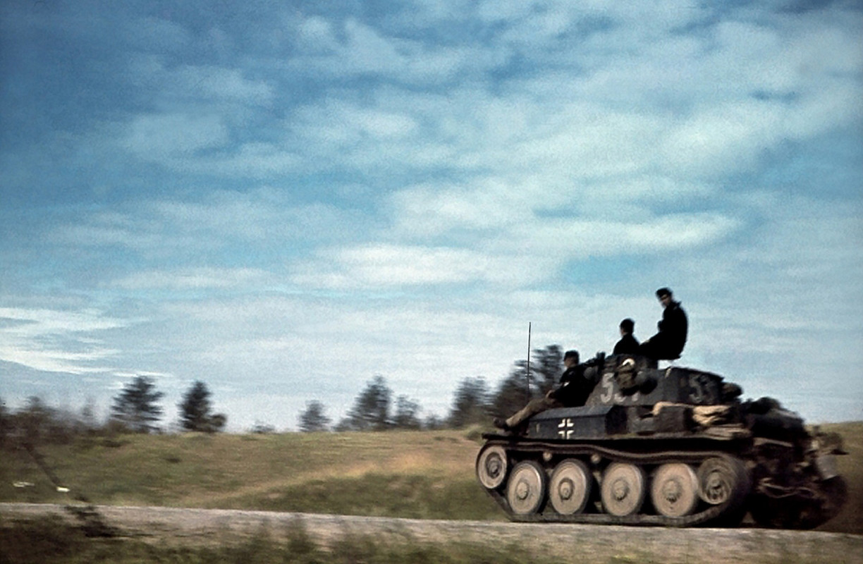 колонна 19-й тд на марше .Лето 1941 г Минская обл (2)