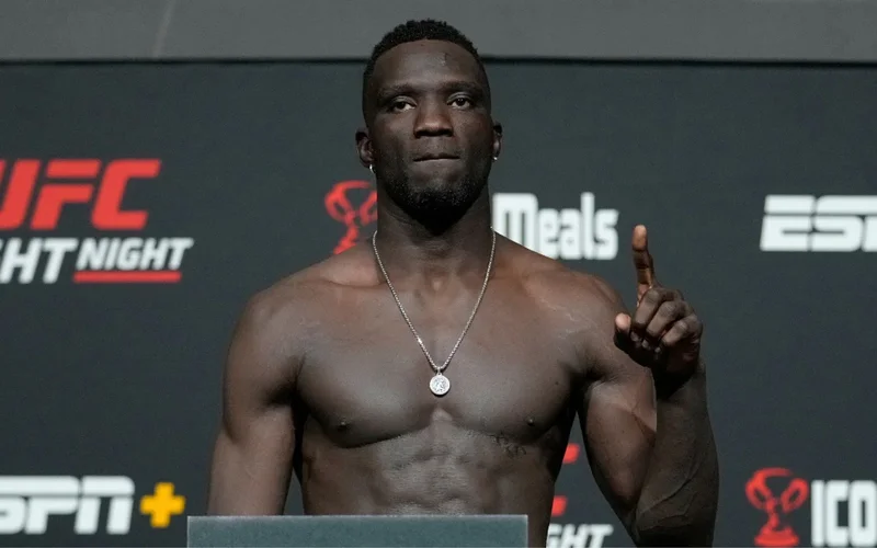 Давид Онама срещу Лукас Алмейда на UFC 309