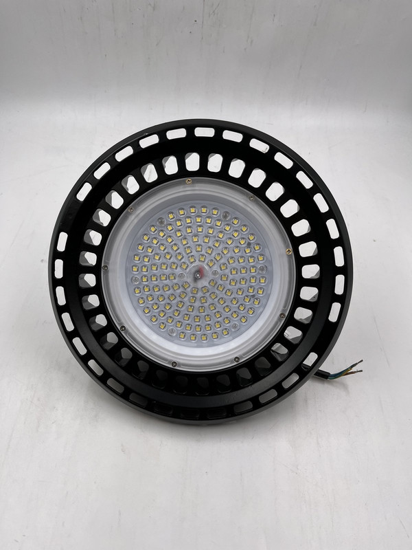 100W LED UFO HIGH BAY LIGHT