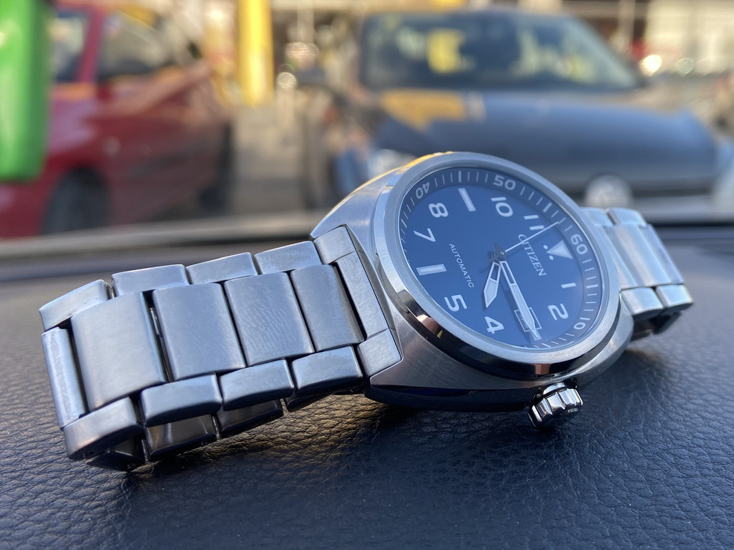 6369D167-1E79-44C1-8B48-18AFABB93A78