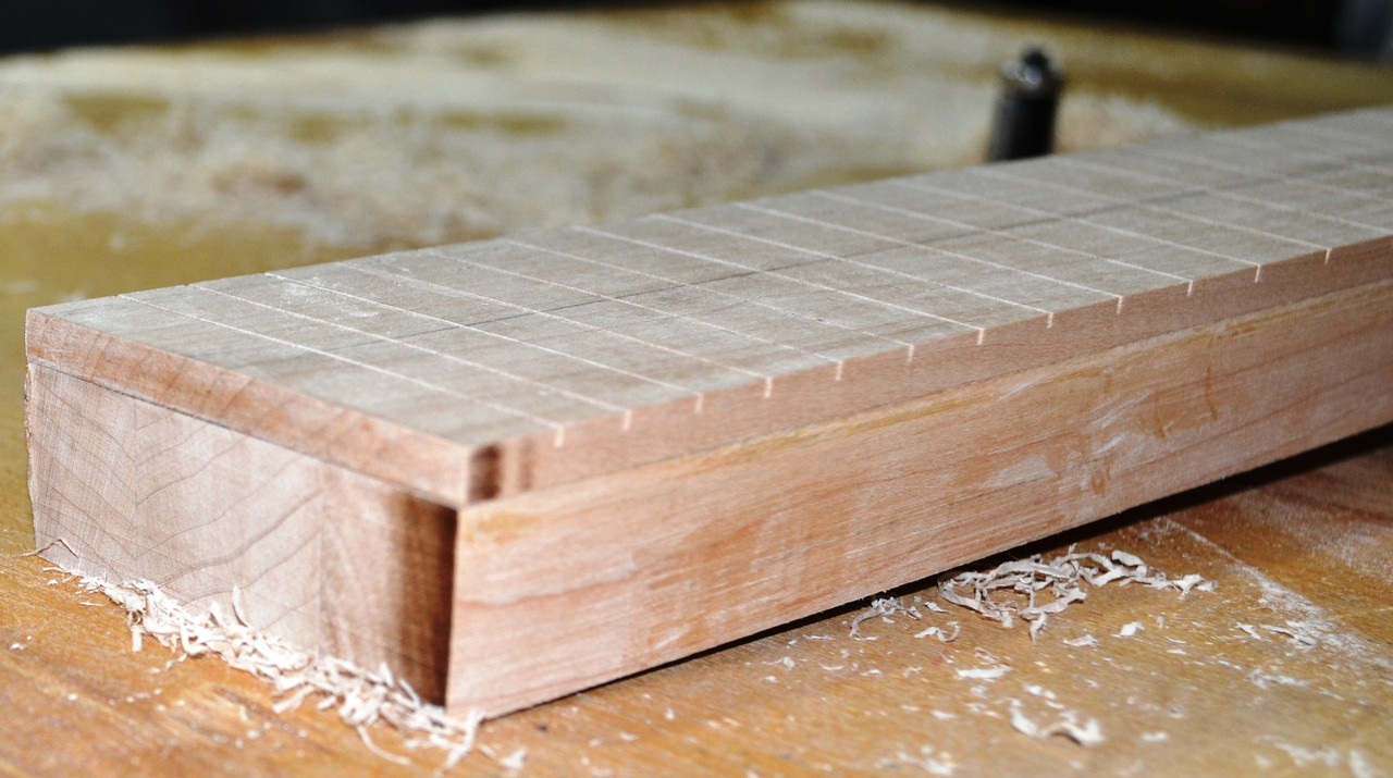 56 Фрезеровка контура накладки готово 1