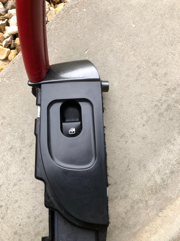 5DE137CF-BA28-4DE2-B321-BA036B1133FE