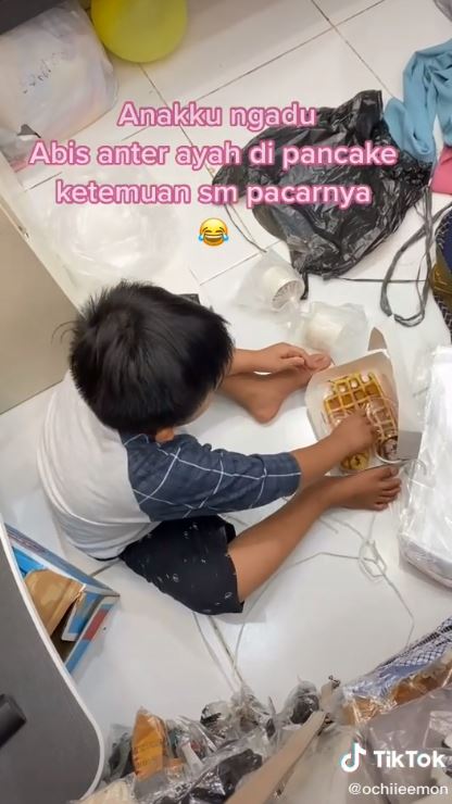 Viral anak ngadu diajak sang ayah ketemuan dengan wanita lain