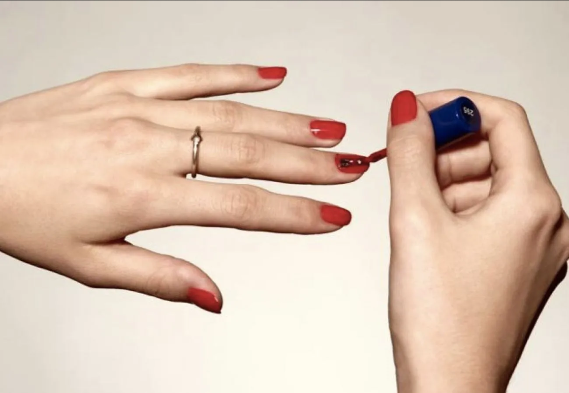 ¿Cómo puedo arreglar el esmalte de uñas? Prueba este truco