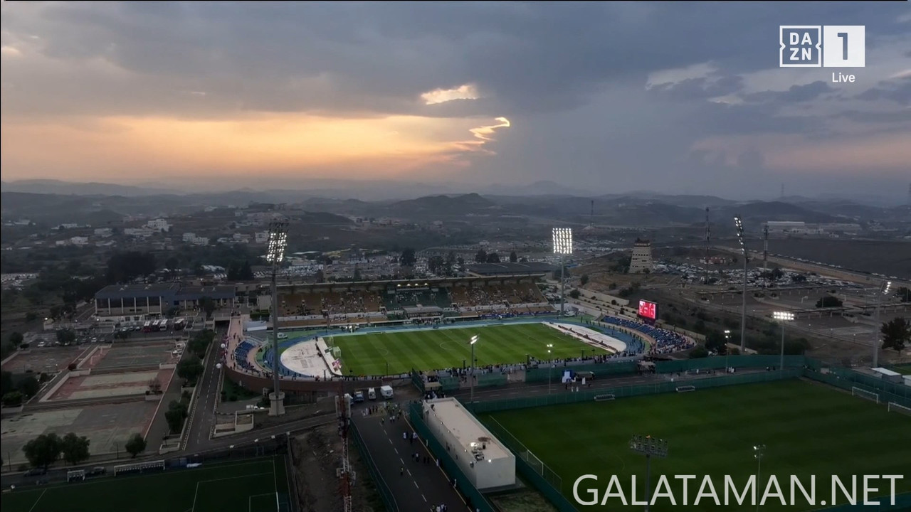 [Image: Al-Ahli-vs-Al-Hilal-DAZN-UK-ts-snapshot-...12-114.jpg]