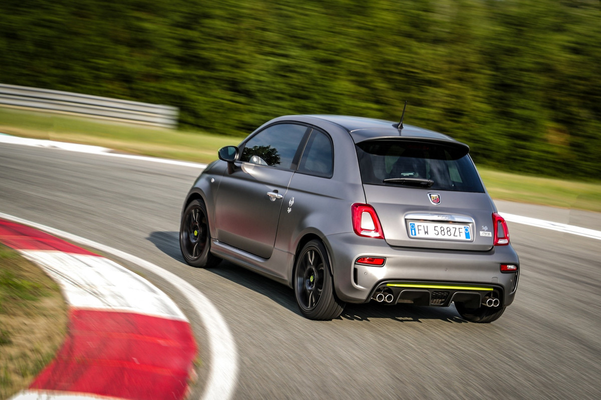 Abarth 595 Pista (11)