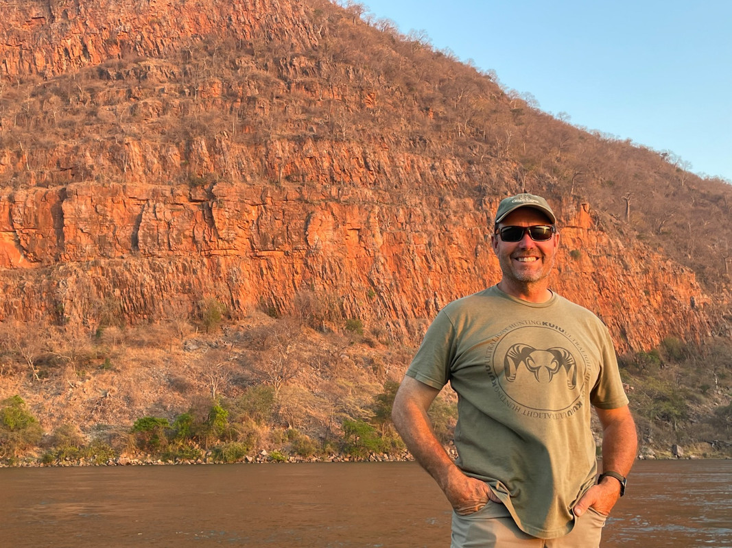 F94002D5-ADB3-417A-BAF7-0BE0AF7070DB