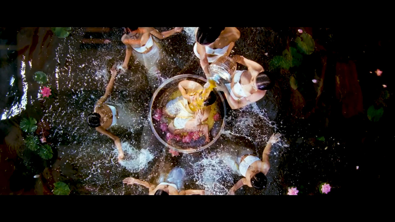 Ponnar Shankar 2011 Hot Song 4k.mp4_snapshot_00.26_[2020.12.12_00.08.24]