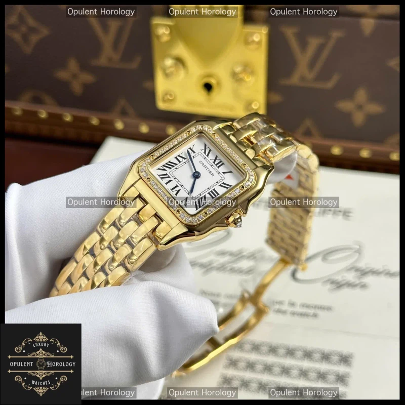 Cartier Panthère Replica Women's 27x36mm Gold Plated White Dial