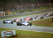 13 de Mayo. Didier-pironi-tyrrell-009-leads-jean-pierre-jarier-and-the-rest-of-the-field-zolder-belgian-gran