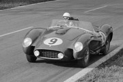 24 HEURES DU MANS YEAR BY YEAR PART ONE 1923-1969 - Page 41 57lm09-F250-TR-M-Tritignant-O-Gendebien-5