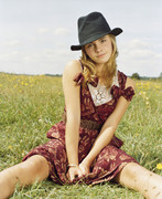 emma-watson-elle-girl-2005-009