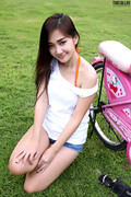 lolita-cheng-850046