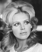 Britt-Ekland-mc65