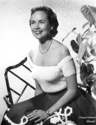 Teresa-Wright-a90