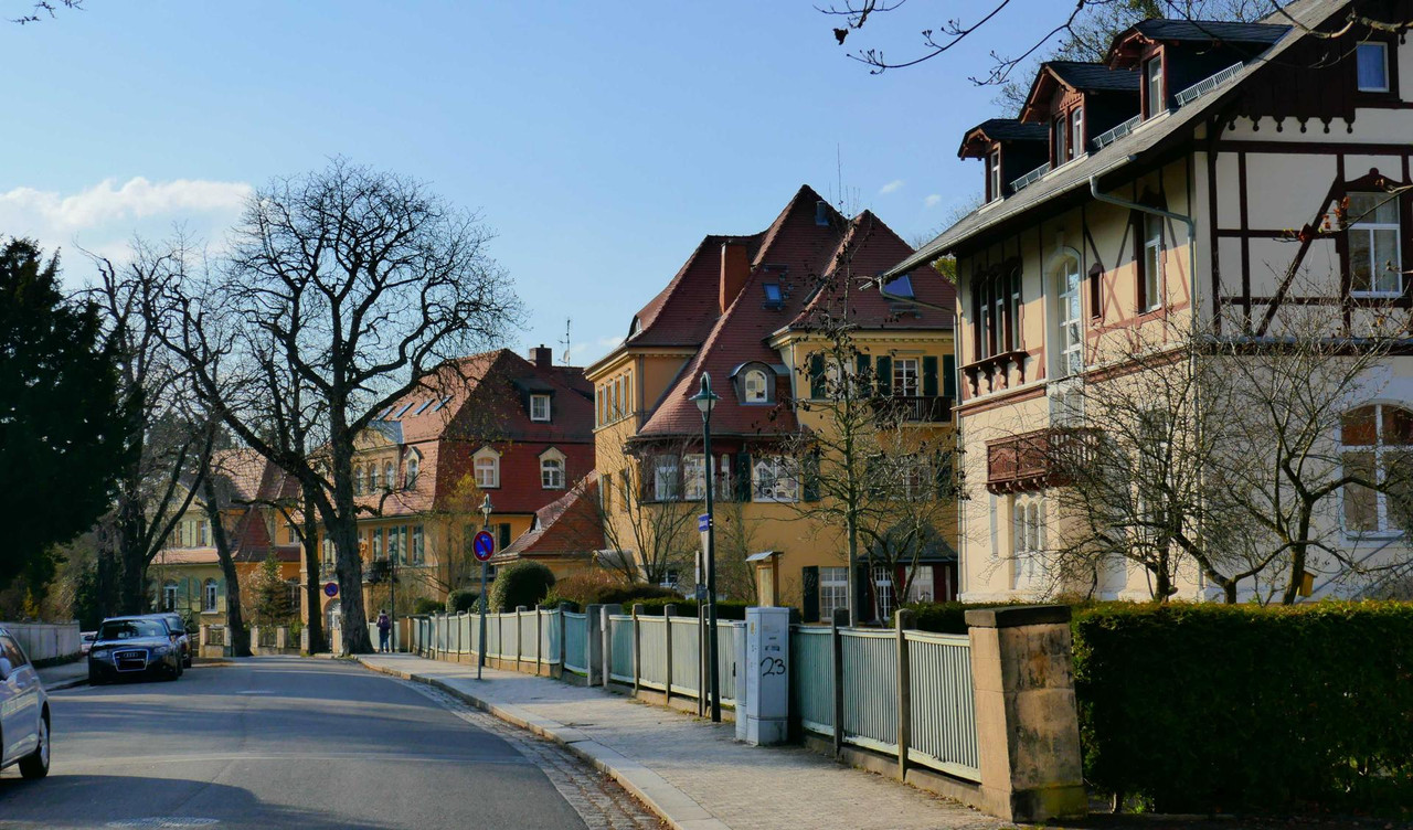 Bild: https://i.postimg.cc/QM1J91pg/P1340931.jpg