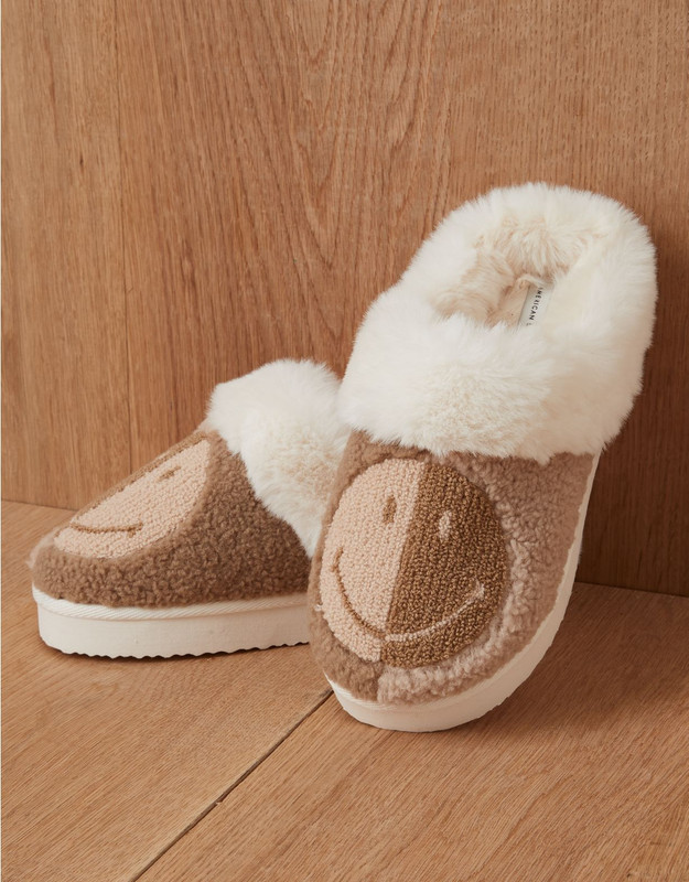 American Eagle’s Footwear Frenzy: Score Stylish Kicks at Unbeatable Discounts American Eagle’s Footwear Frenzy: Score Stylish Kicks at Unbeatable Discounts