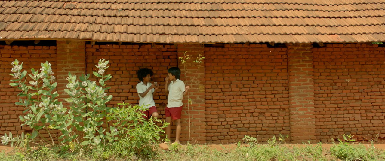 Pallotty 90's Kids 2024 WebRip [Malayalam] 480p, 720p ESub Screenshot