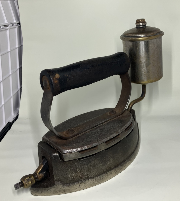 84688A66-FBF8-4680-9321-8B3BE59D1A6E