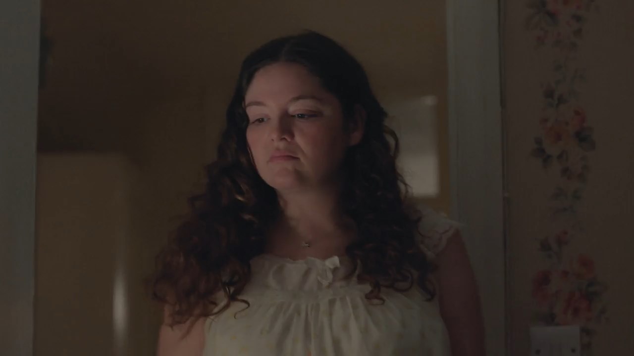 Too Much (2025) Season 1 [Hindi + Tamil + Telugu + English] WebRip 480p 720p ESub - Complete Screenshot