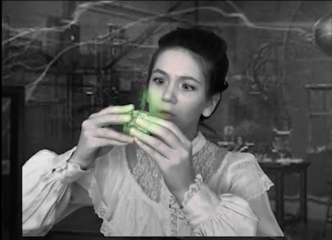 Oksana Veres as Marie Curie