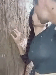 Desi-Girl-outdoor-fucking-2.gif