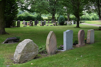 Kleine Eichen Cemetary