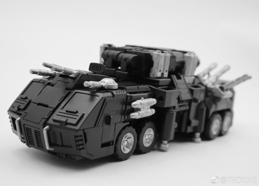 09-TFC-Toys-Rolling-Thunder