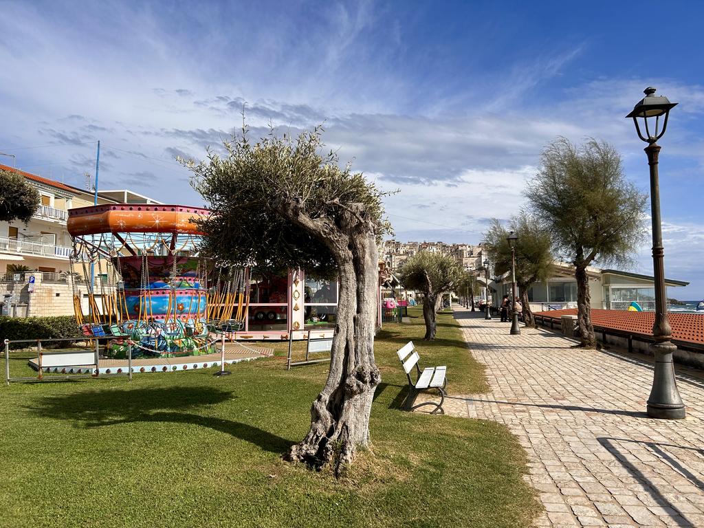 Жаркий сентябрь на побережье Тирренского моря. Жаркий сентябрь на побережье Тирренского моря.