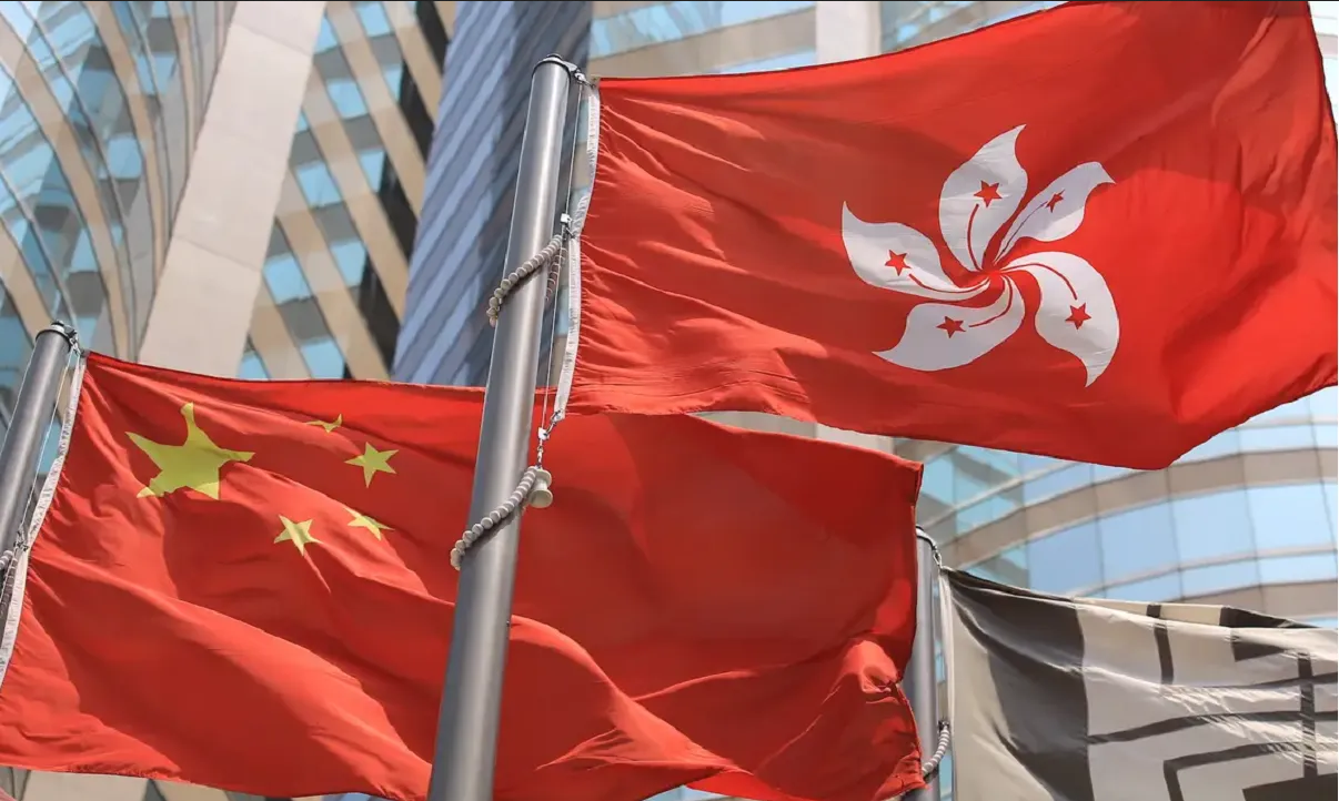 Hombre de Hong Kong encarcelado por insultar el himno nacional de China