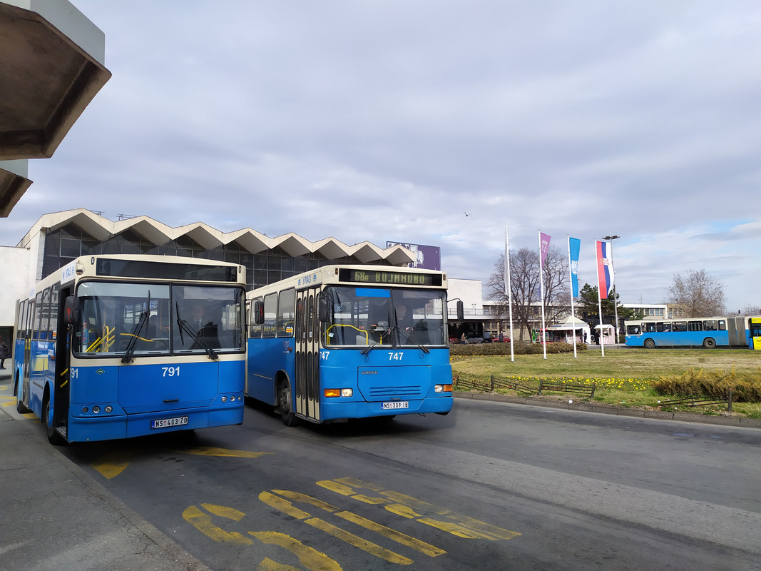 Neobus #791 & #747
