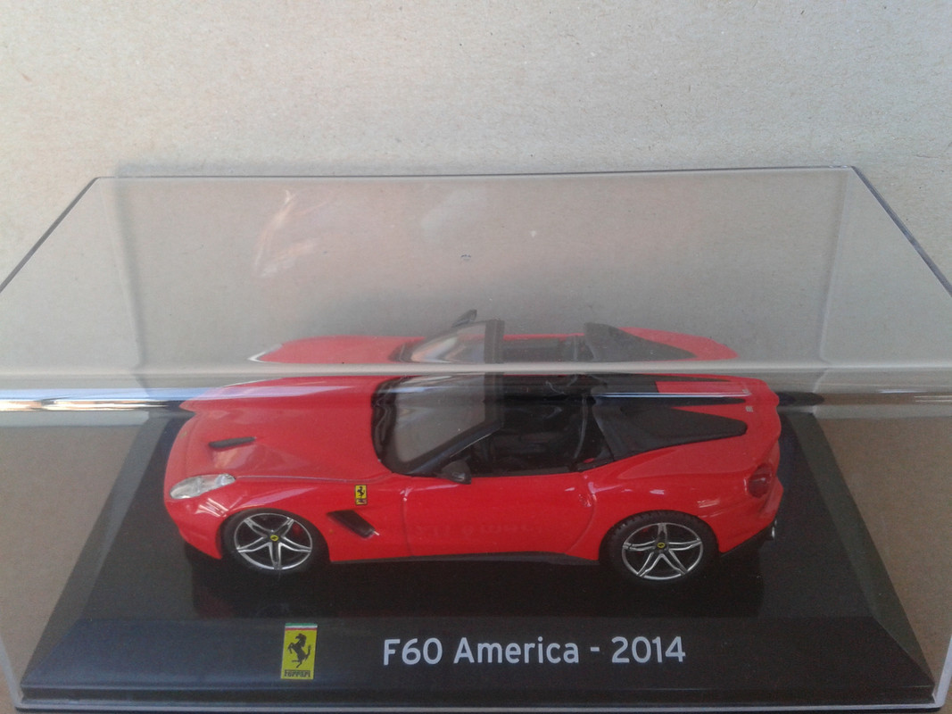 2014 Ferrari F60 America (nº26 Supercars SALVAT) (1)
