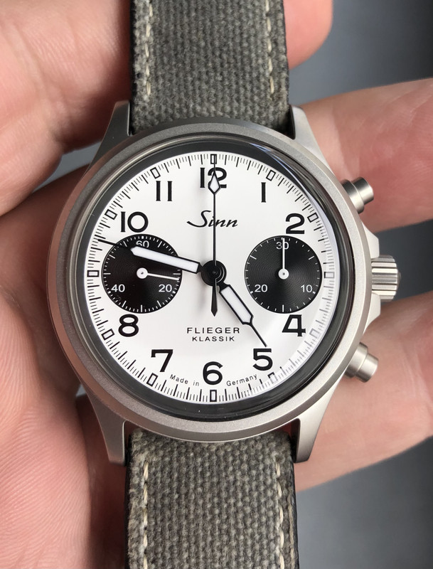 05D1E743-9559-4657-BBD1-971A9081FD26