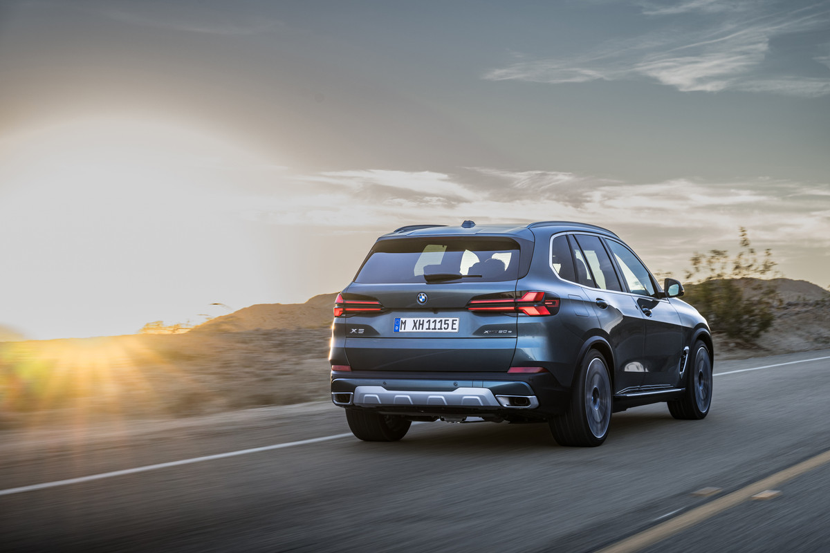 P90489749_highRes_the-new-bmw-x5-xdriv