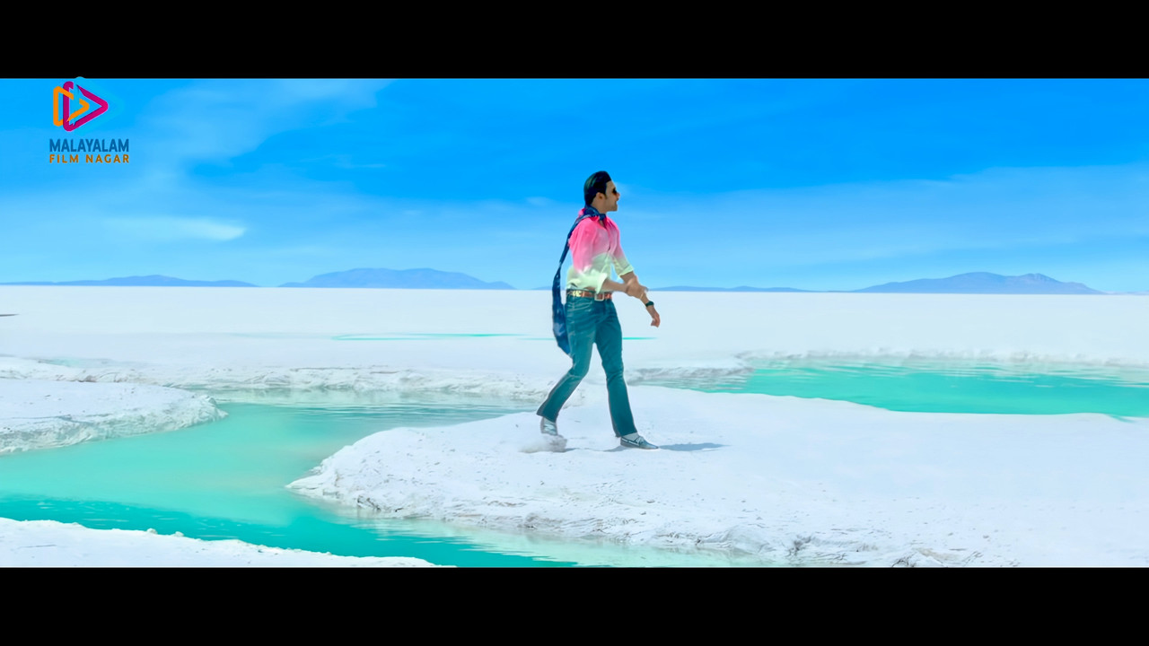 Samantha Hot Song 01 Alludu seenu 4K  sourch.mp4_snapshot_00.17.891