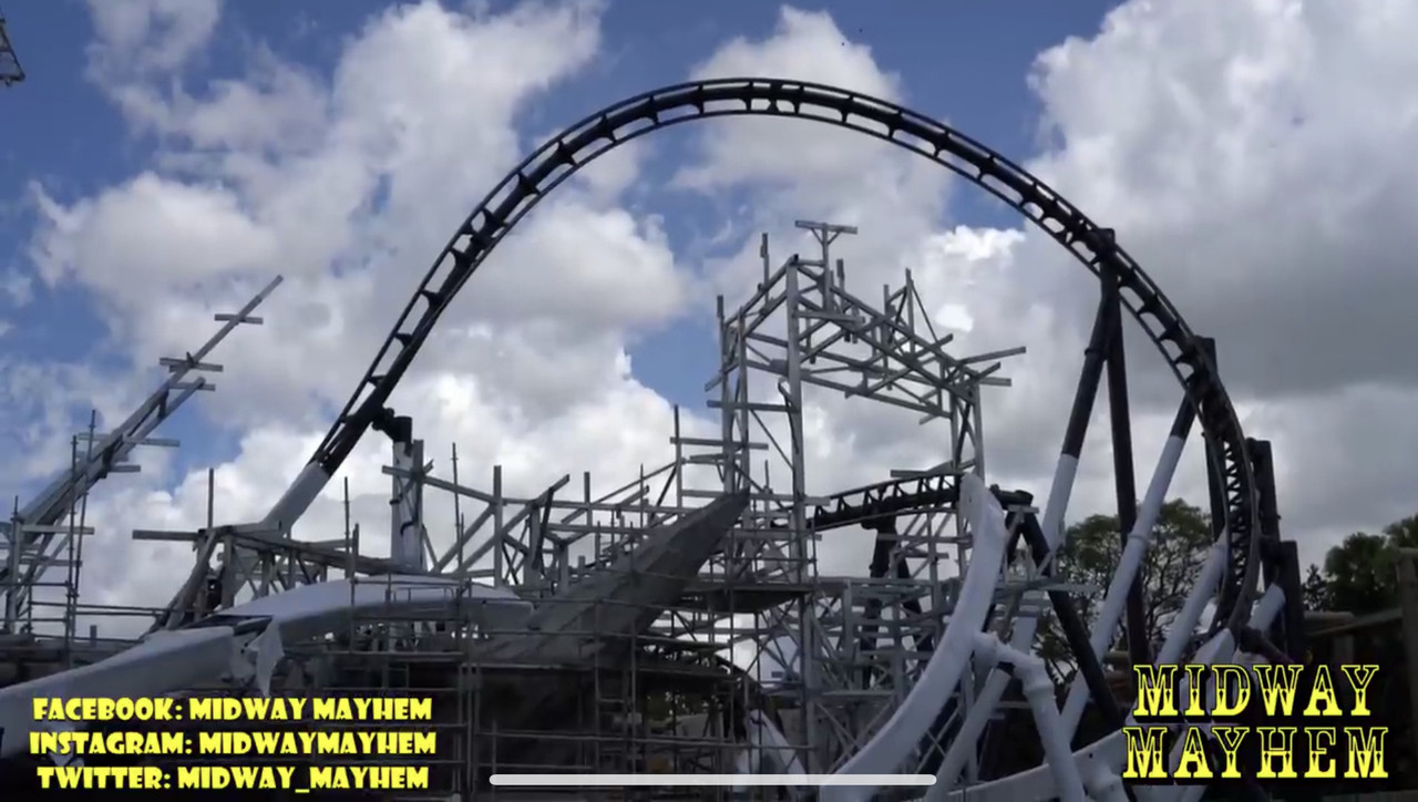 37CC353A-F6C9-4391-BEDA-234834060372