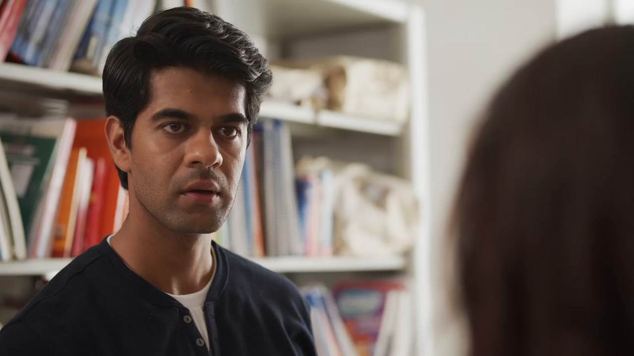 Zindaginama (2024) Season 1 [Hindi] WebRip 480p, 720p ESub - Complete Screenshot