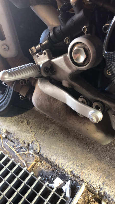 32DFEDA6-F334-4D68-A1C1-07C2D16B389A