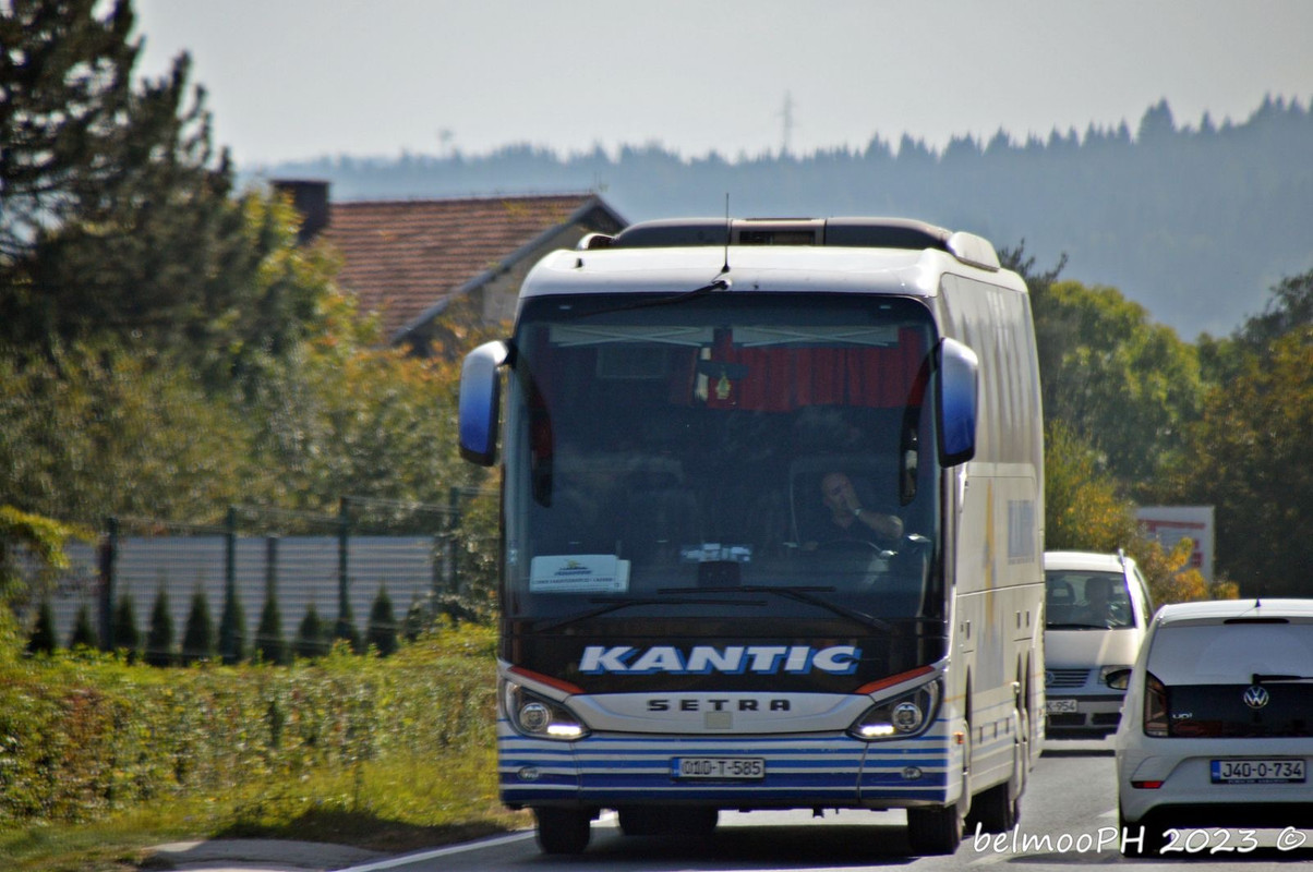 B75D0169-33A3-4A50-998A-AD0FC599D3C5