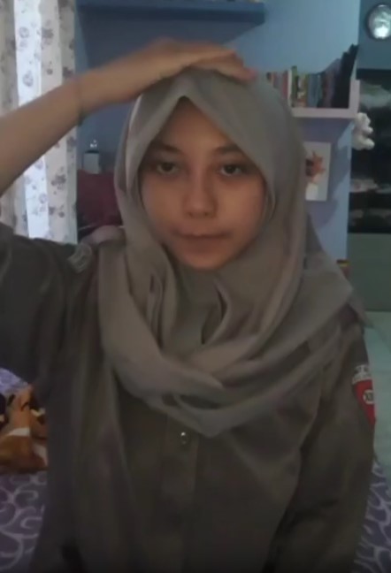 Pulang Sekolah Cuma Di Kamar