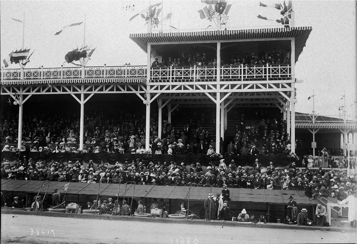 GPL-BRANGER-2-PITS-AND-GRANDSTAND-1908-G