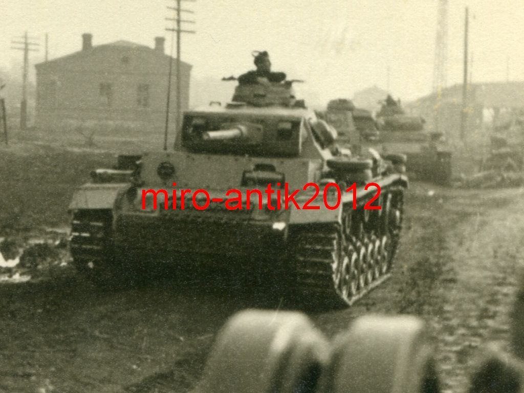 Foto, Wehrmacht, deutsche Panzer rollen für den 