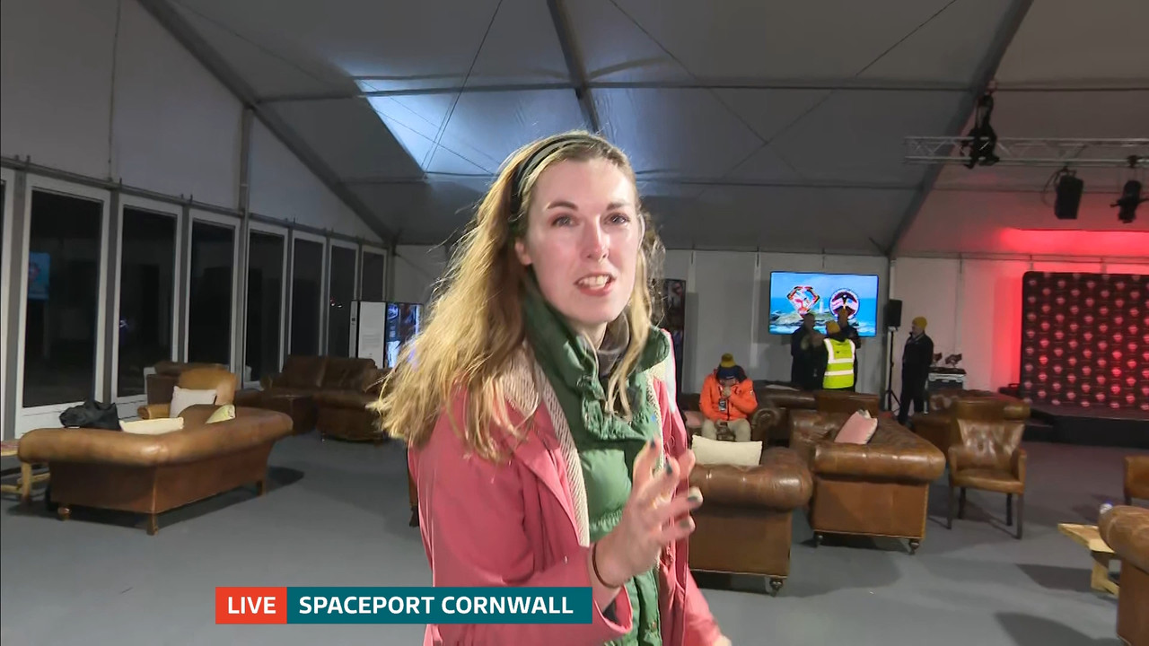 01.09 - 18.00.00 - ITV News West Country. Bringing you all the latest....ts_snapshot_03.16.410