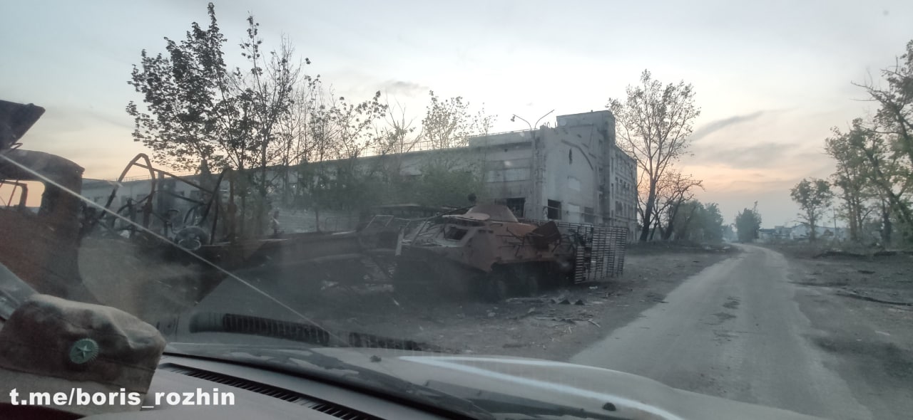 megsemm-ukri-BTR-60-Rubezsnoje-Lug-obl.jpg
