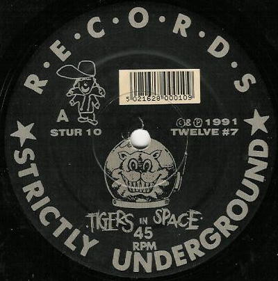 underground - 25/03/2023 - Tigers In Space. Untitled Revolution (Strictly Underground Records ‎– STUR 10)(12 VINYL ) 1991 (320) R-125071-1142771630