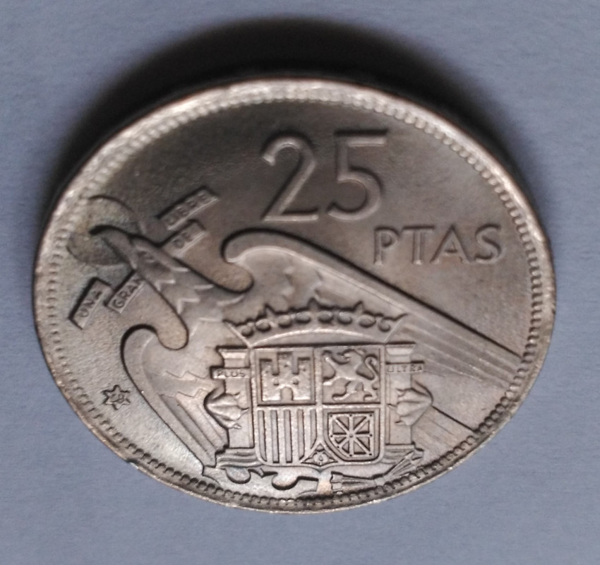 25 pesetas 1957 (*58). Estado Español IMG-20181129-164804