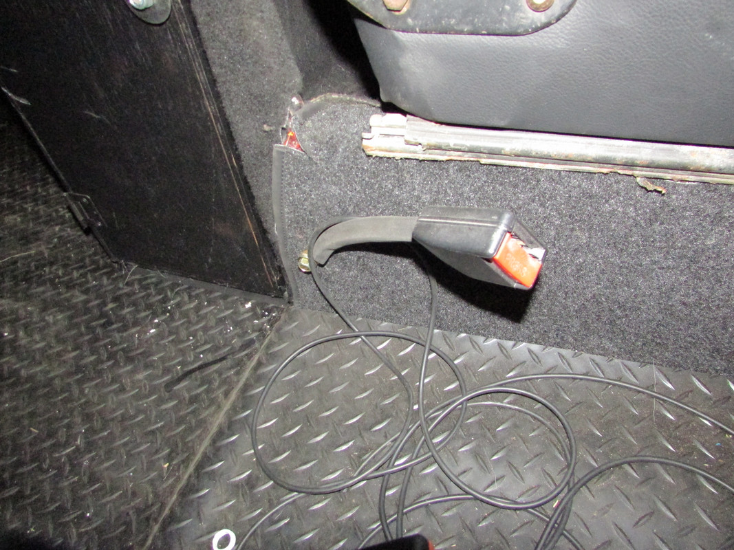 Bay seat belt points (4)