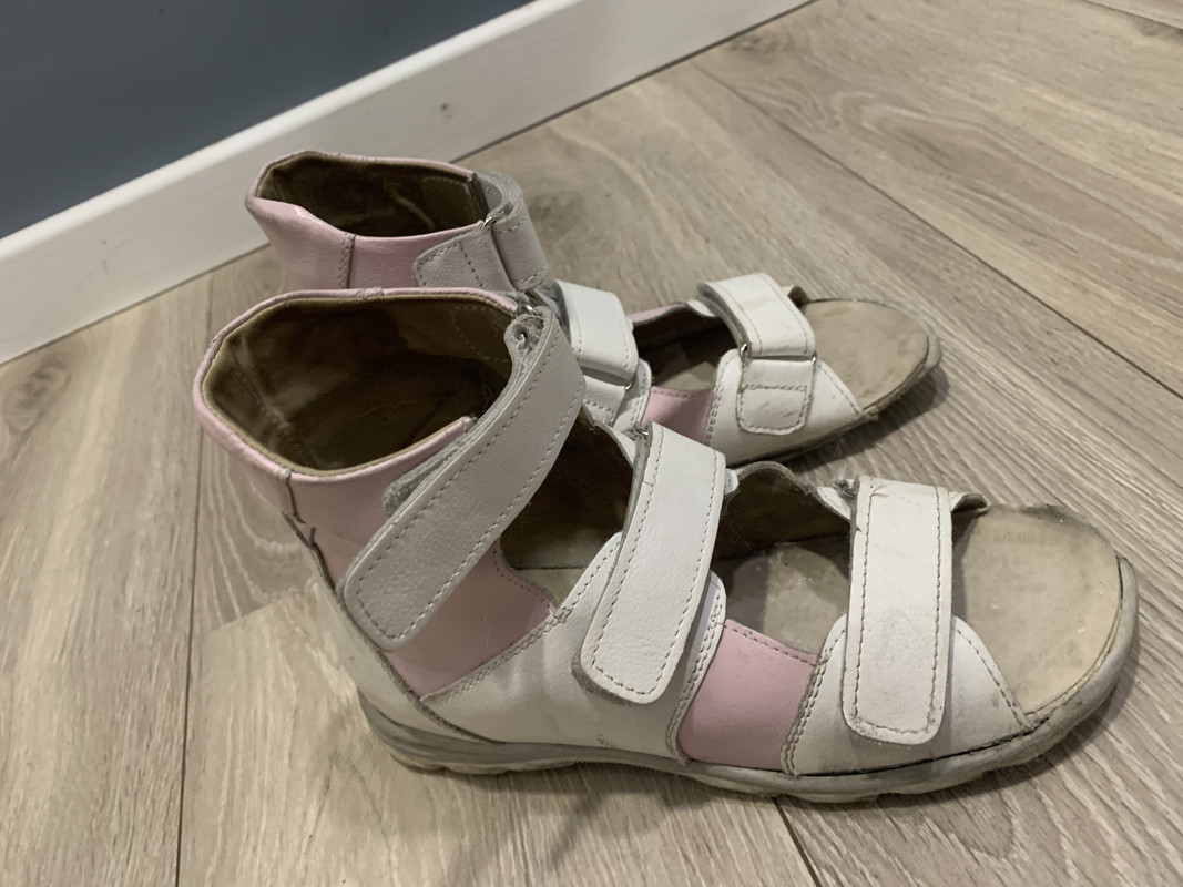 C1384036-231A-42F5-AFF5-B0554E9C14A2