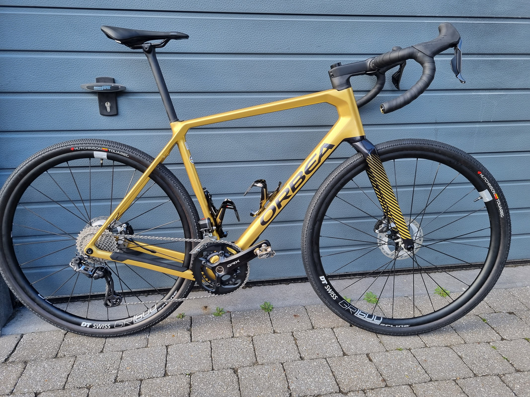 B66676C0-3D8A-4091-9EDB-F53A12806EC7